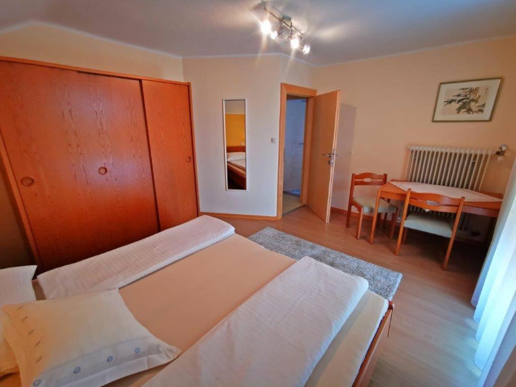 Apartamento Haus Maria Sankt Johann im Walde Exterior foto
